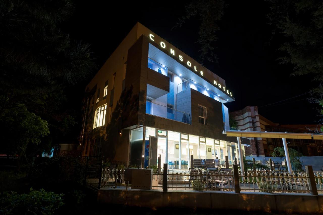 Hotel Console سلوبوزيا المظهر الخارجي الصورة